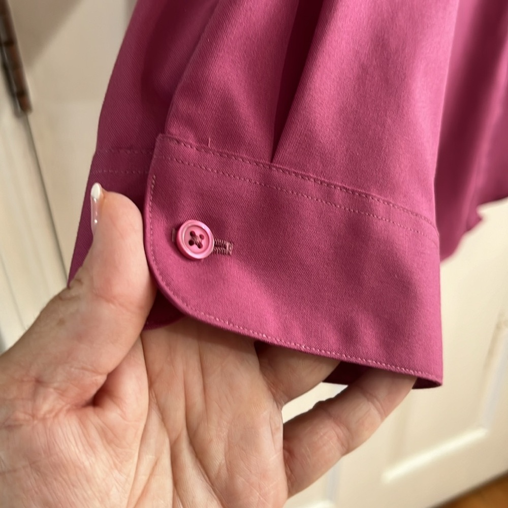 Mauve Coldwater Creek, no iron size 10P shirt. Great color. Great condition - Picture 3 of 3